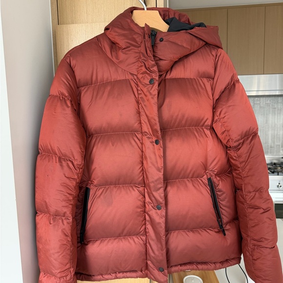 lululemon athletica Jackets & Blazers - Lululemon Wunder puffer jacket size 4